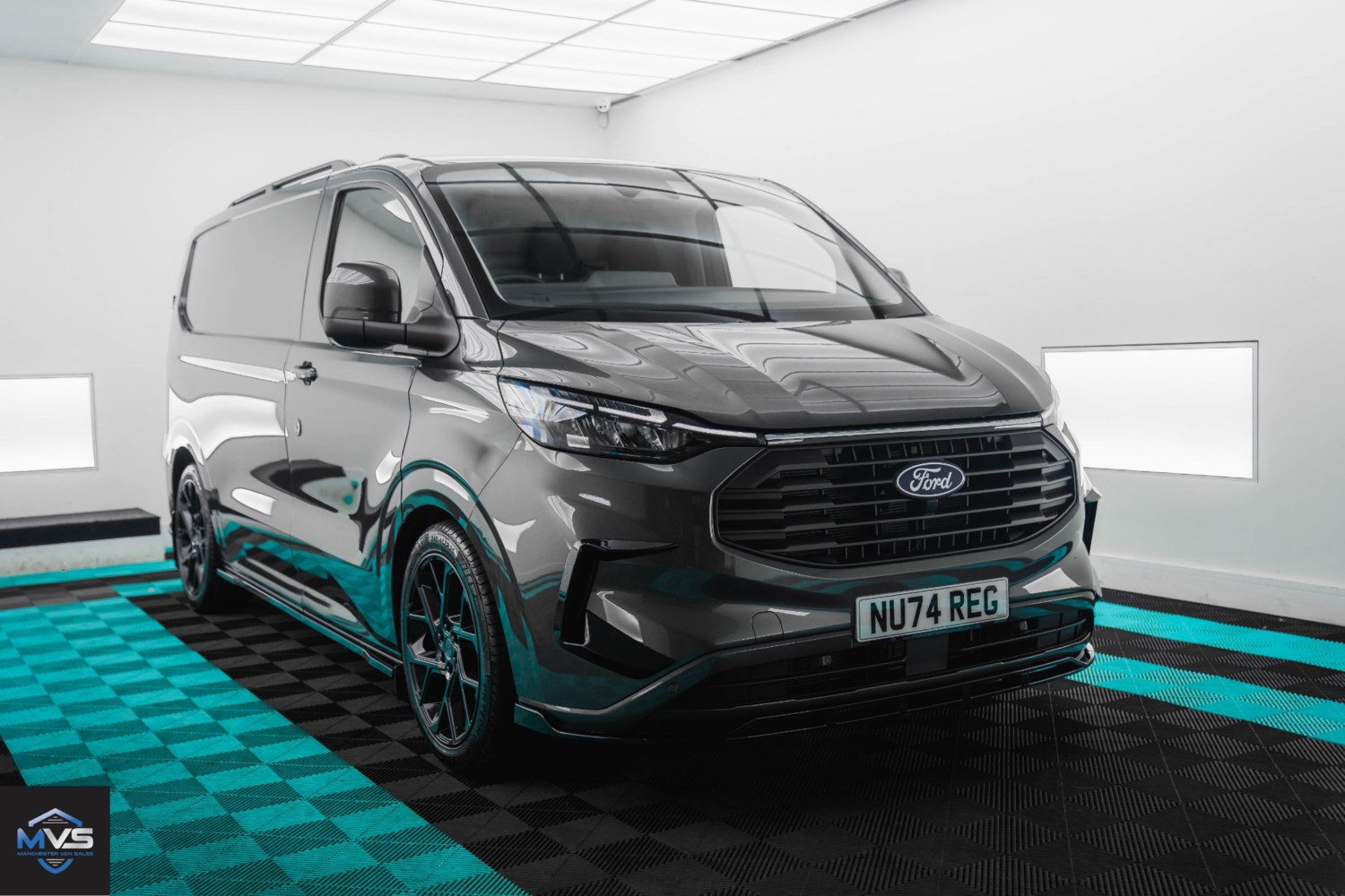 Ford Transit Custom Listing Image