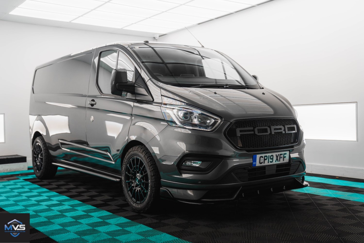 Ford Transit Custom Listing Image