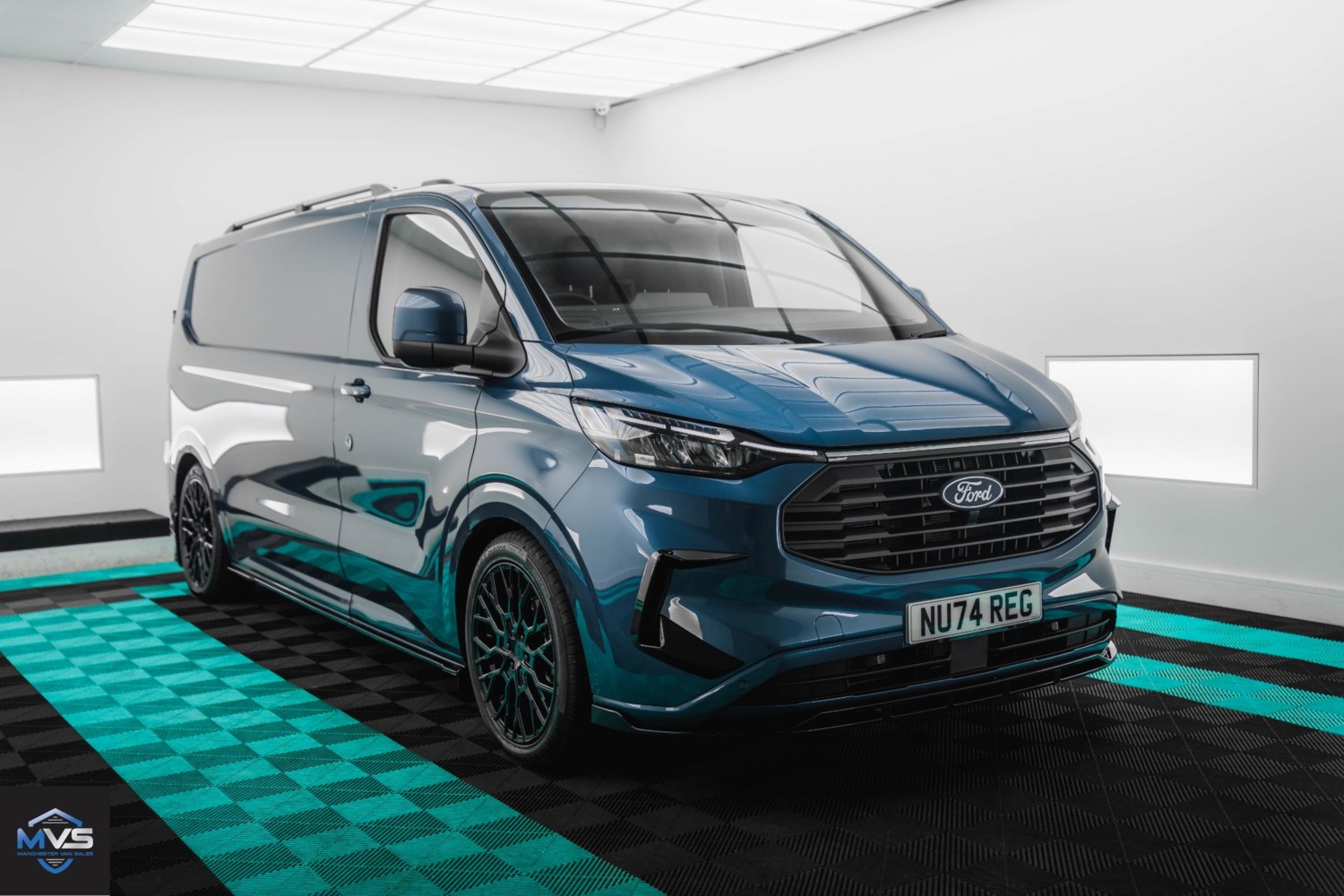 Ford Transit Custom Listing Image