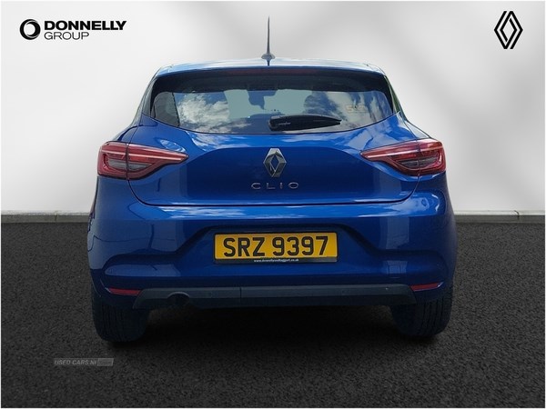 Renault Clio Listing Image