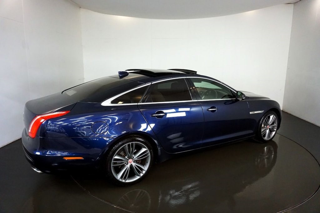 Jaguar XJ Listing Image