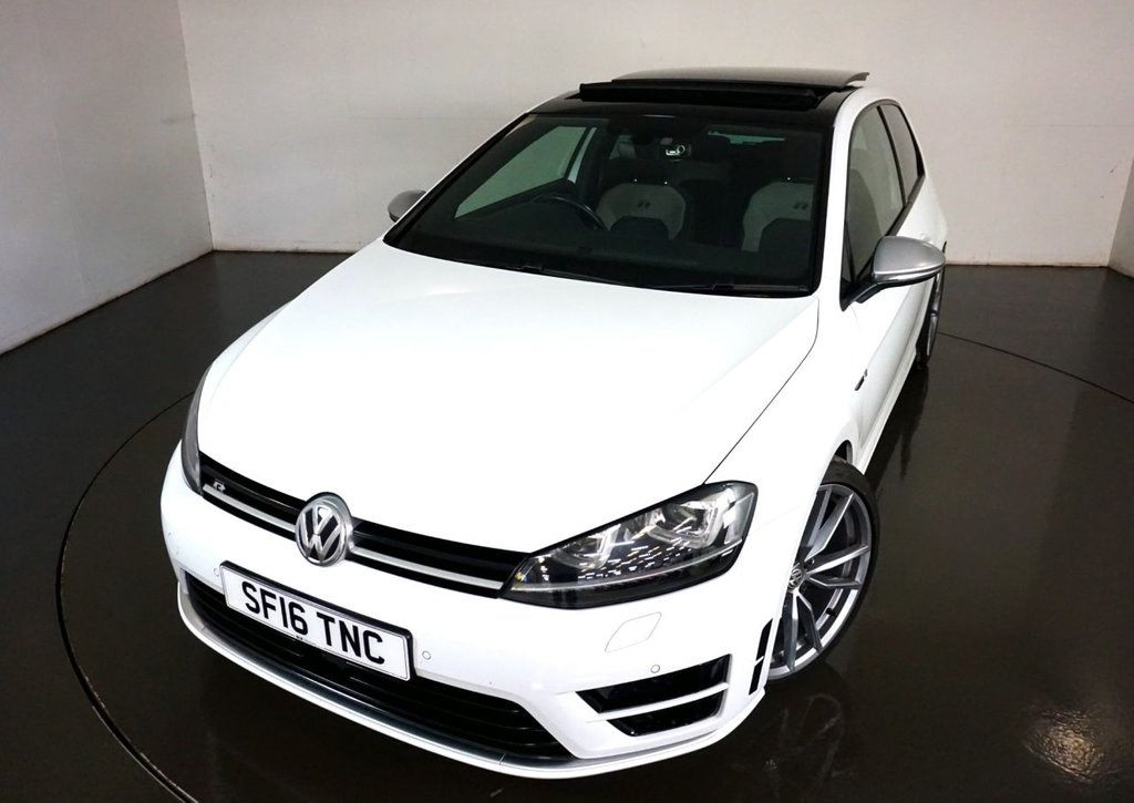 Volkswagen Golf Listing Image