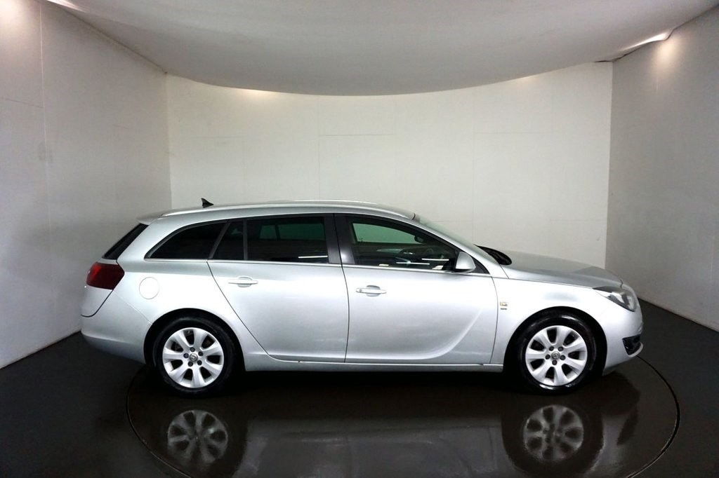 Vauxhall Insignia Listing Image