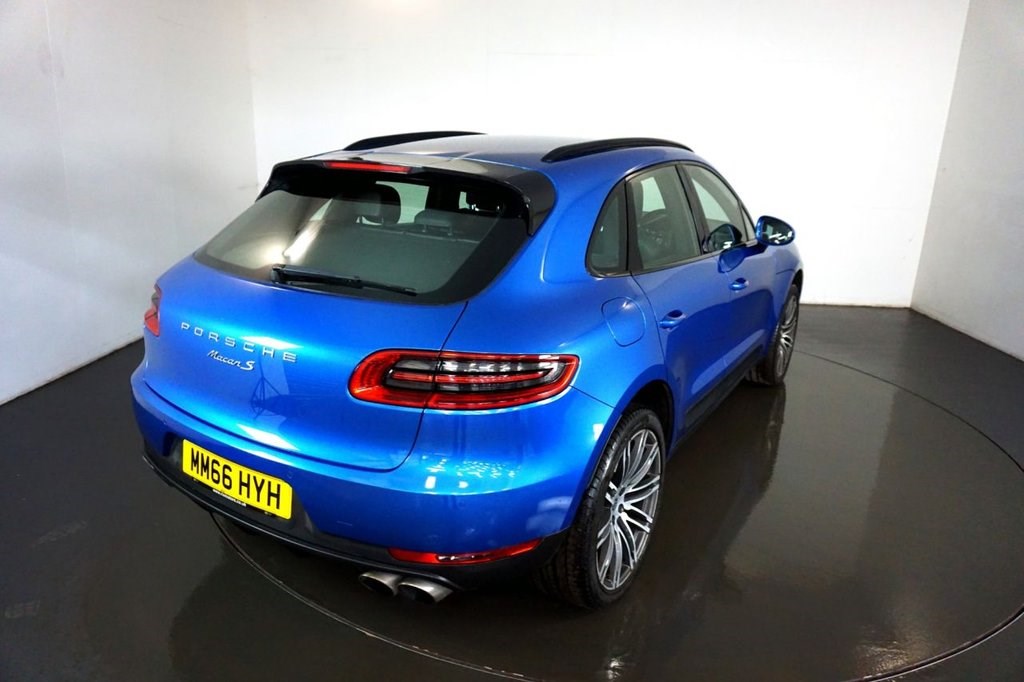 Porsche Macan Listing Image