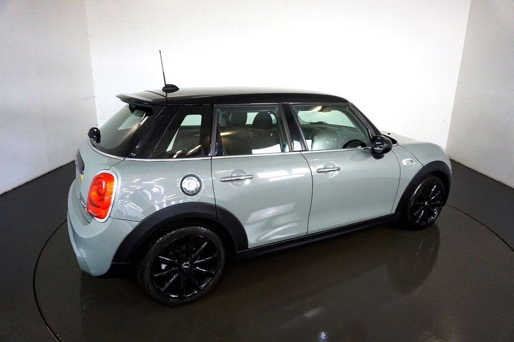 MINI Hatch Listing Image