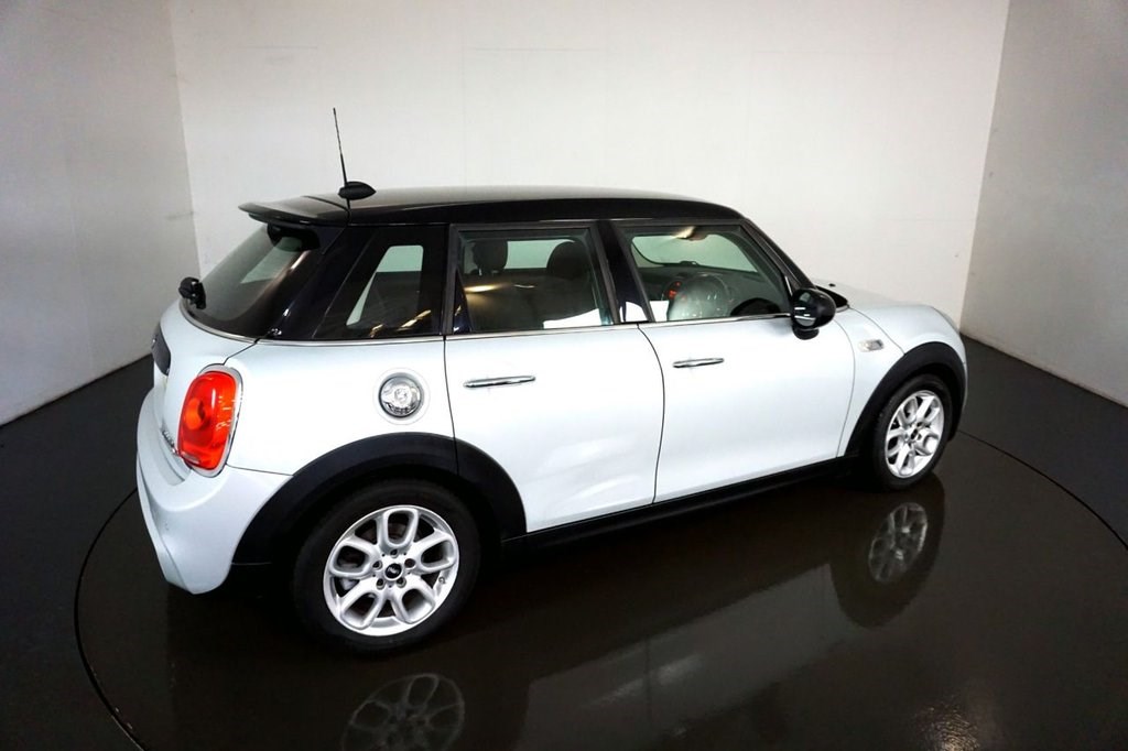 MINI Hatch Listing Image