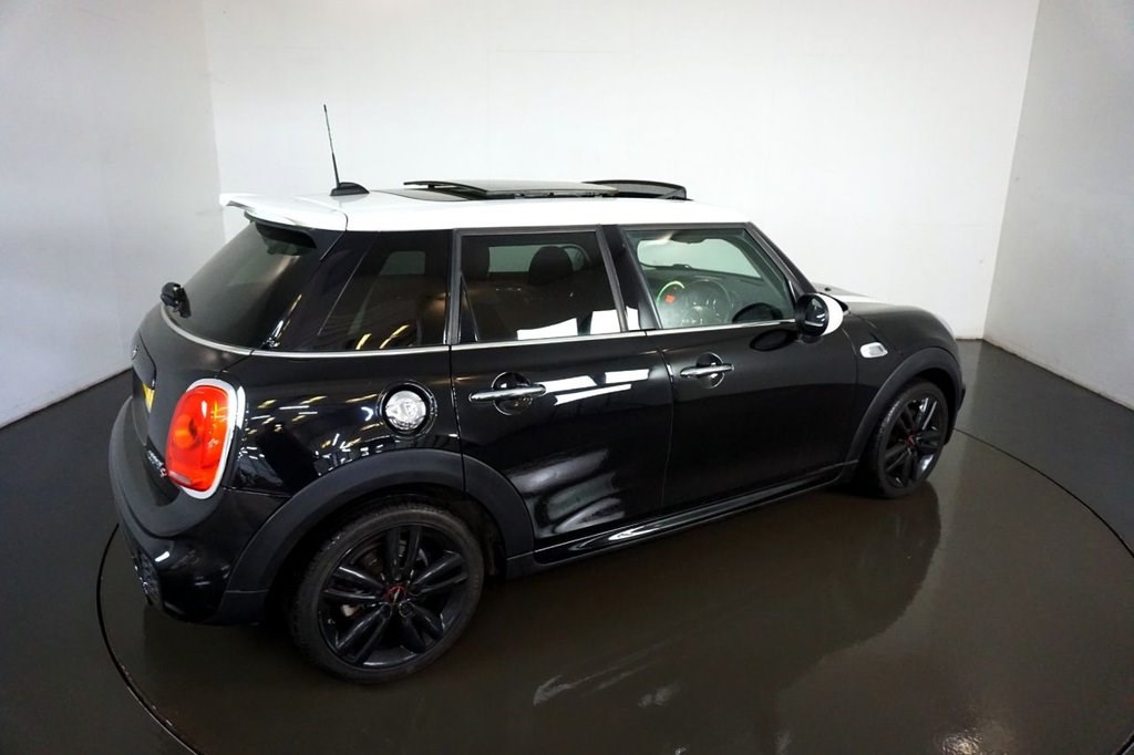 MINI Hatch Listing Image