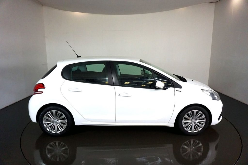 Peugeot 208 Listing Image