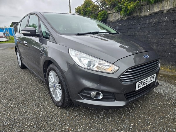 Ford S-Max Listing Image