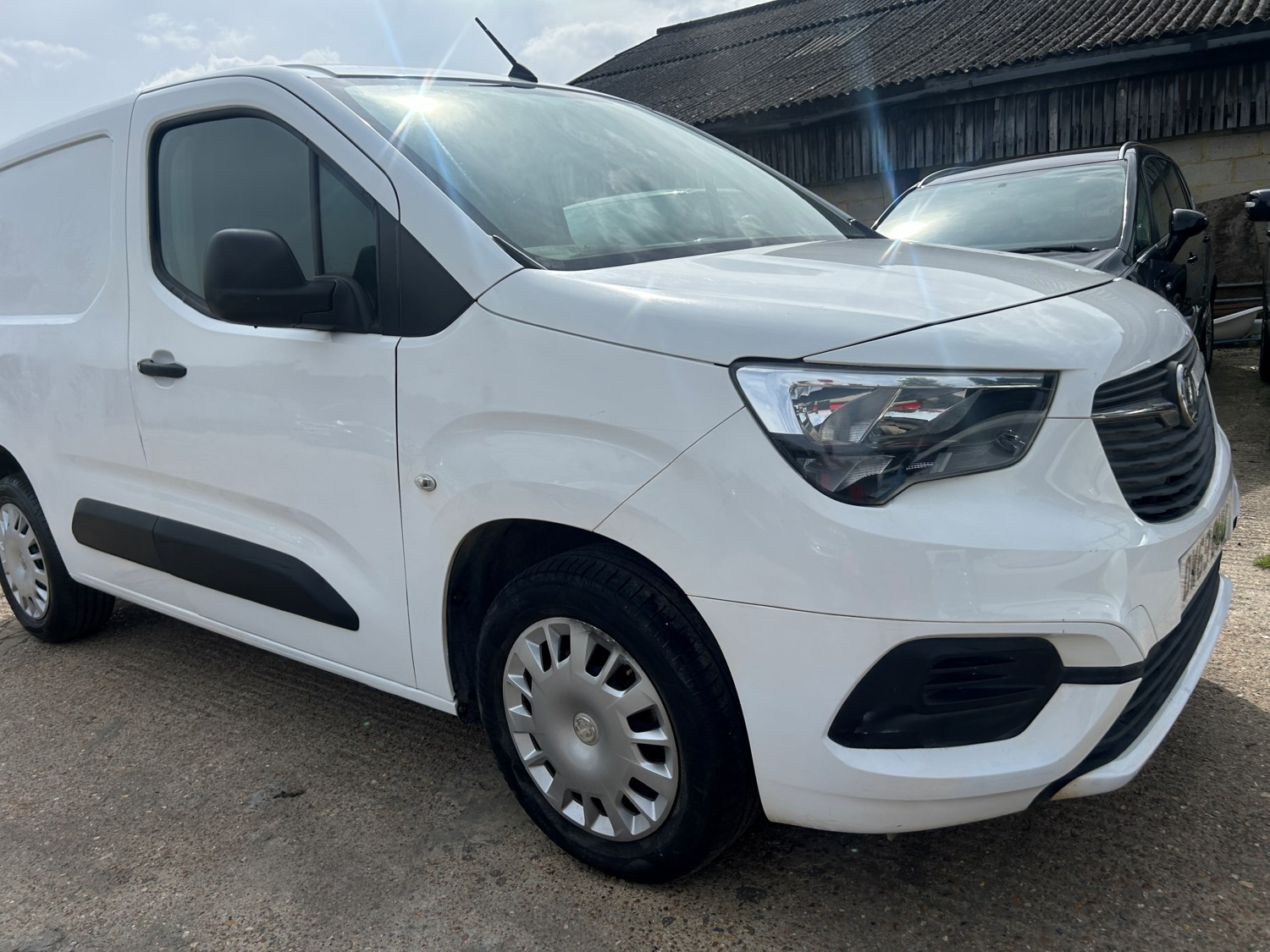 Vauxhall Combo Listing Image