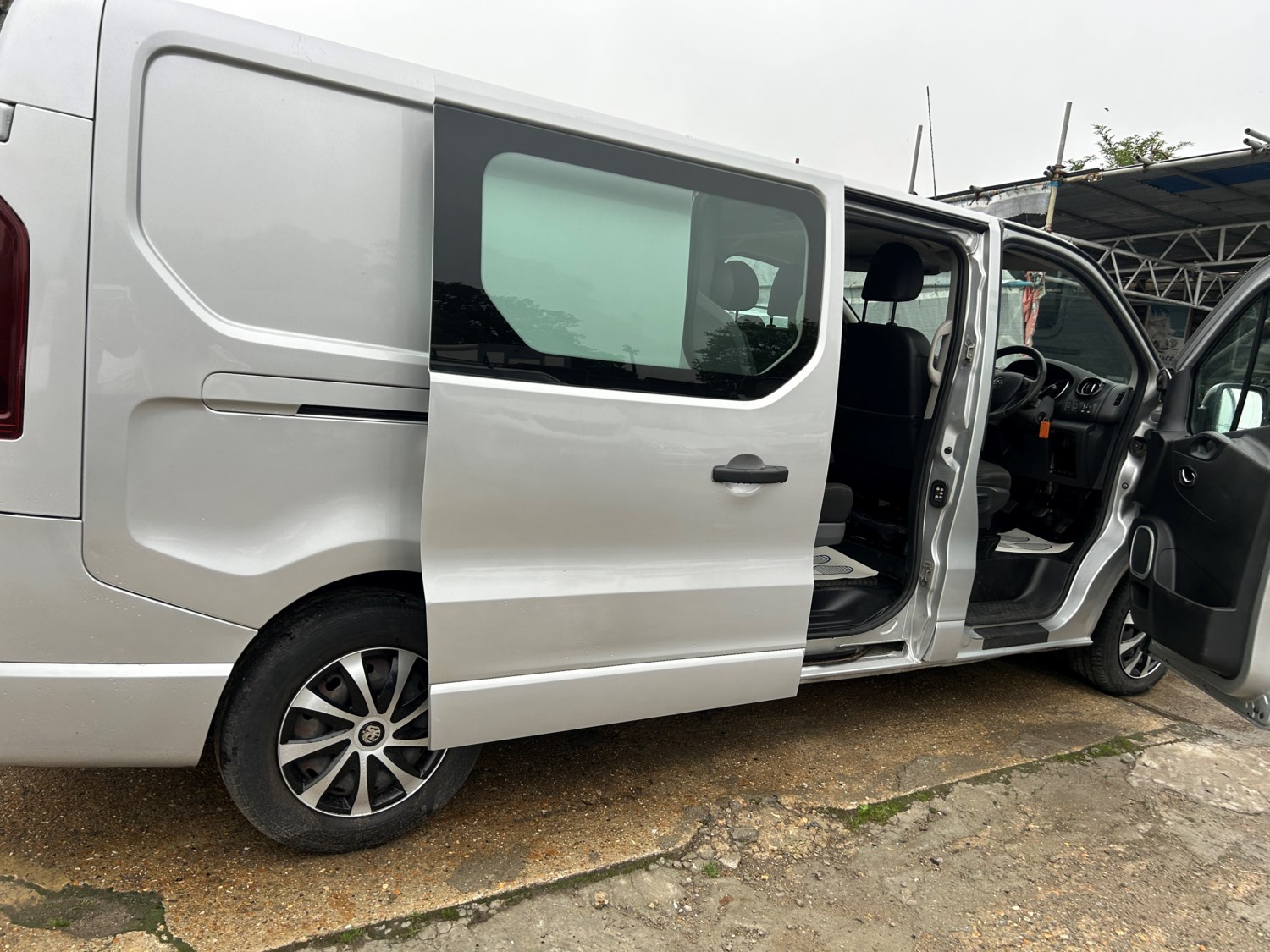 Vauxhall Vivaro Listing Image