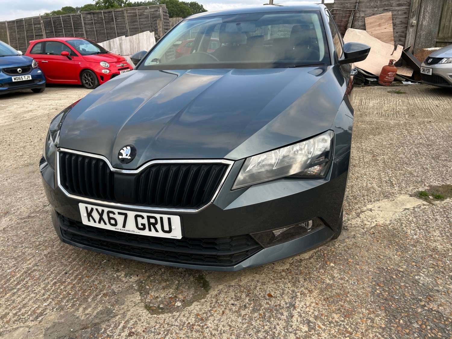 Skoda Superb Listing Image