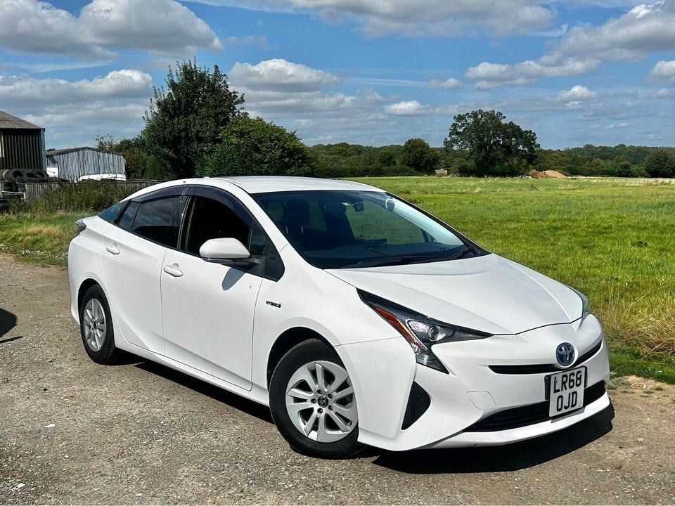 Toyota Prius Listing Image