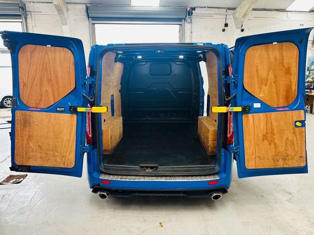 Ford Transit Custom Listing Image