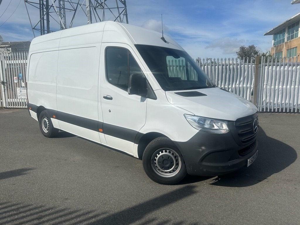 Mercedes-Benz Sprinter Listing Image