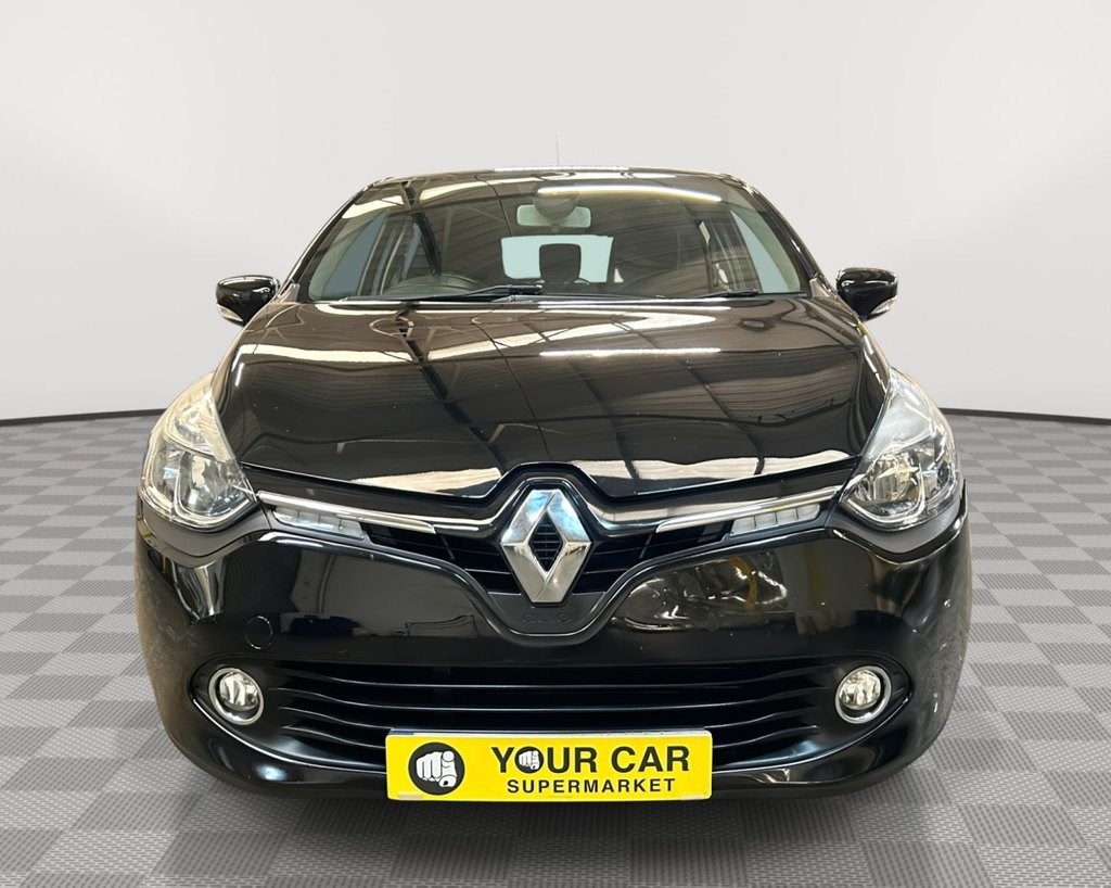 Renault Clio Listing Image