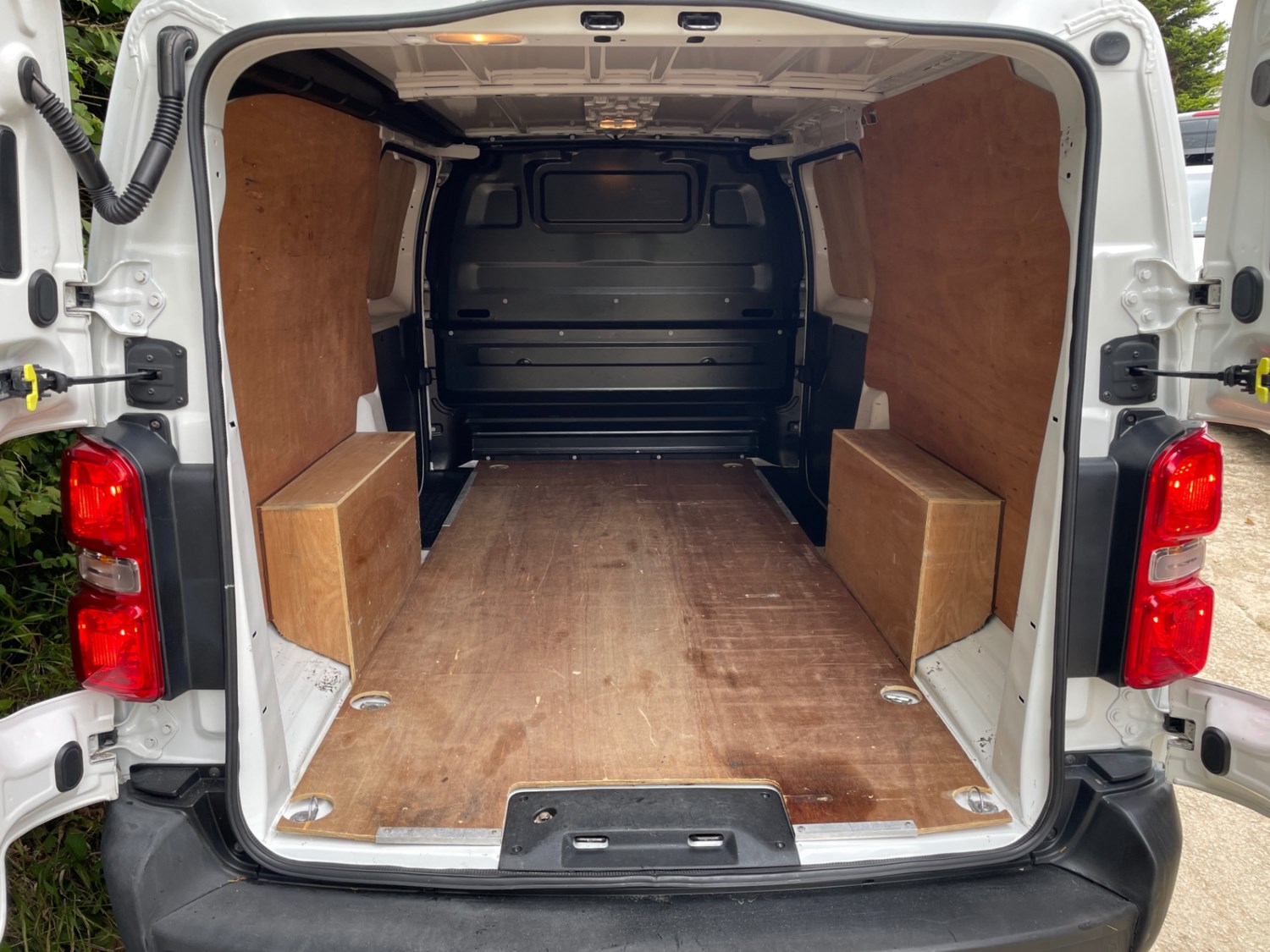 Vauxhall Vivaro Listing Image