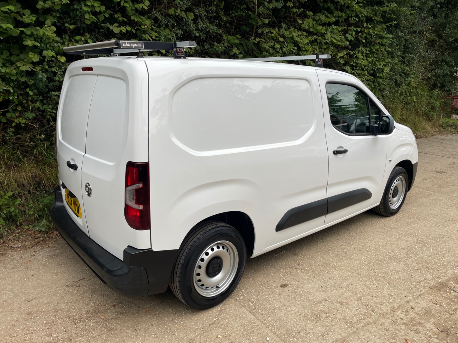 Vauxhall Combo Listing Image