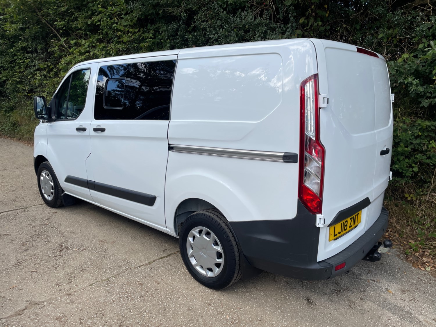 Ford Transit Custom Listing Image