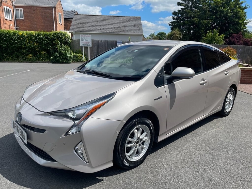 Toyota Prius Listing Image