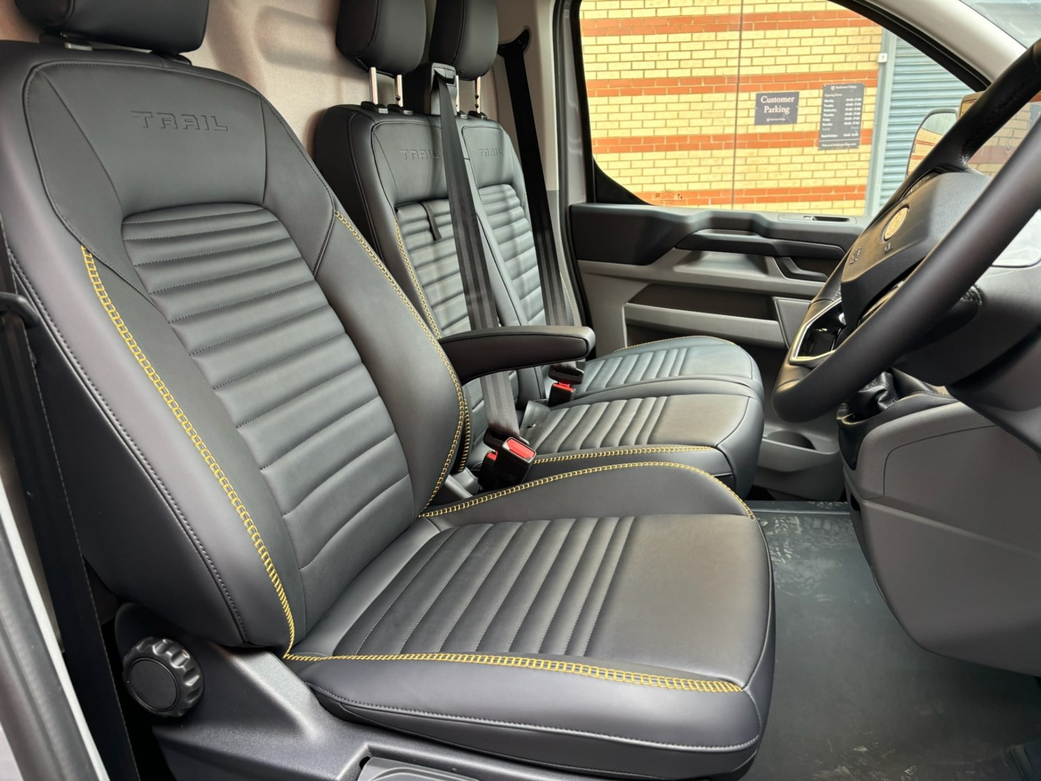 Ford Transit Custom Listing Image