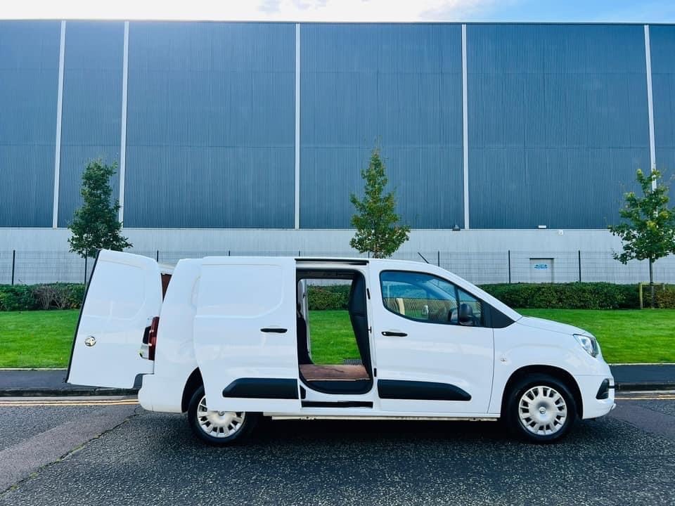 Vauxhall Combo Listing Image