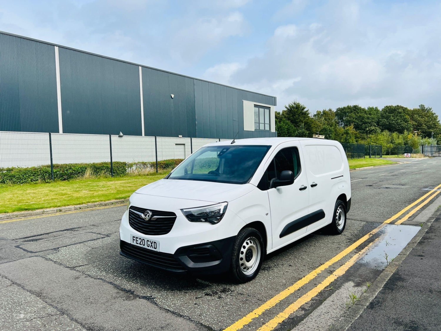 Vauxhall Combo Listing Image