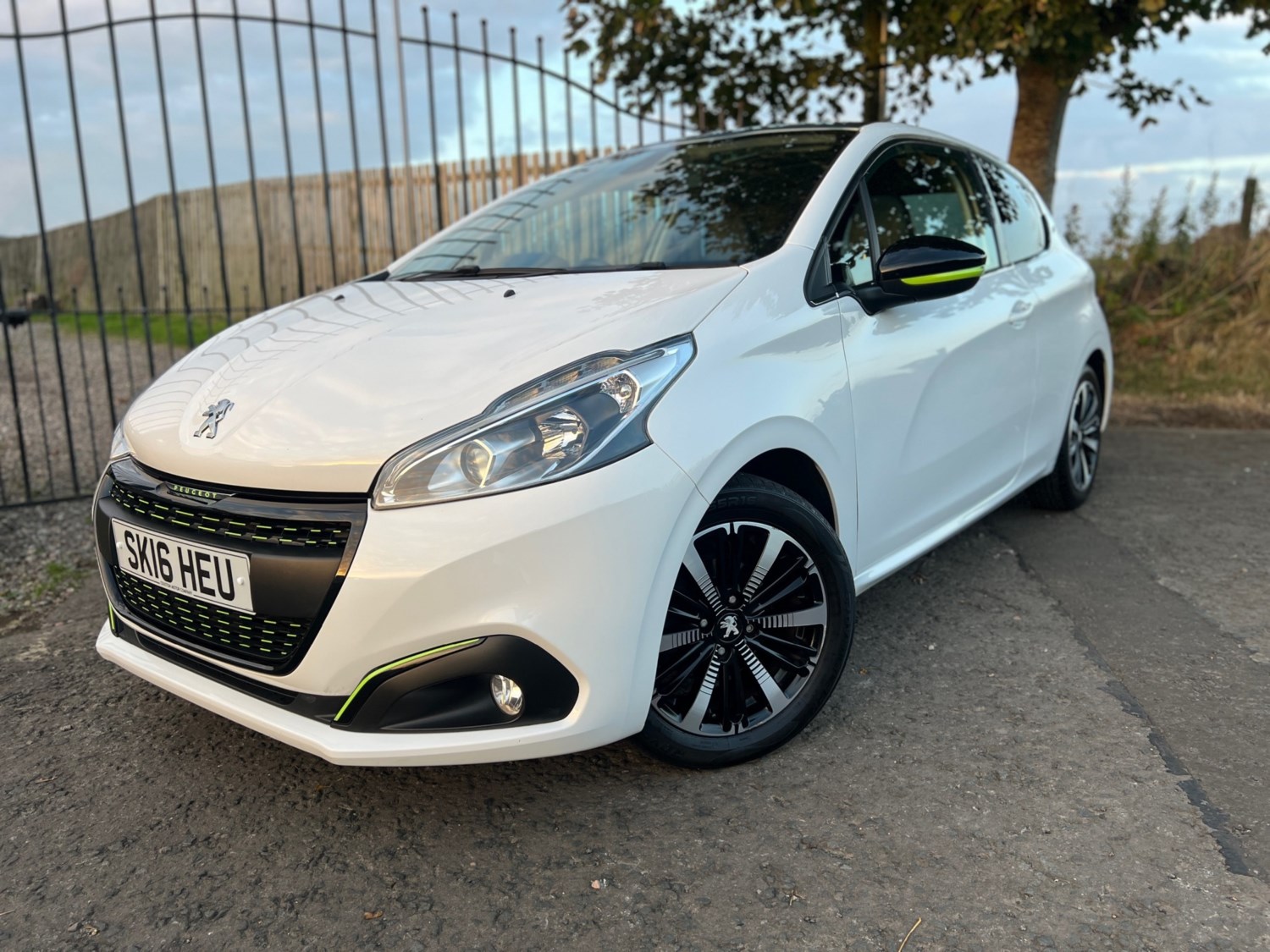 Peugeot 208 Listing Image