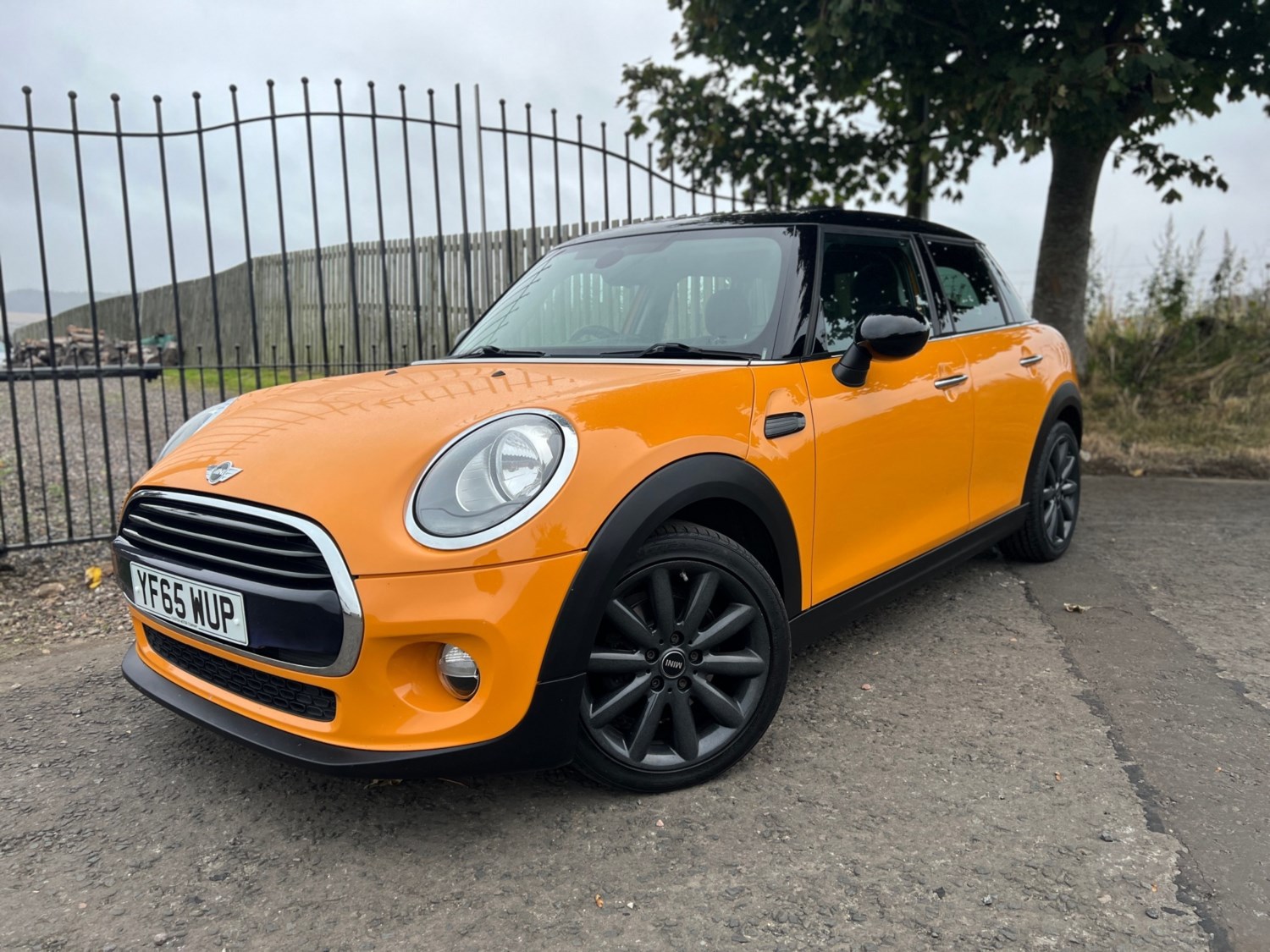 MINI Hatch Listing Image