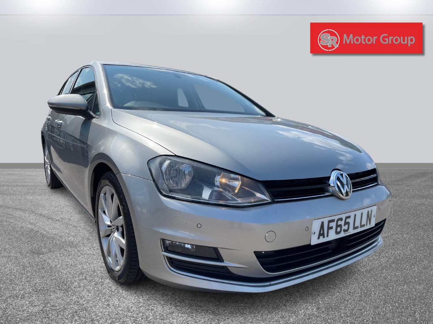 Volkswagen Golf Listing Image