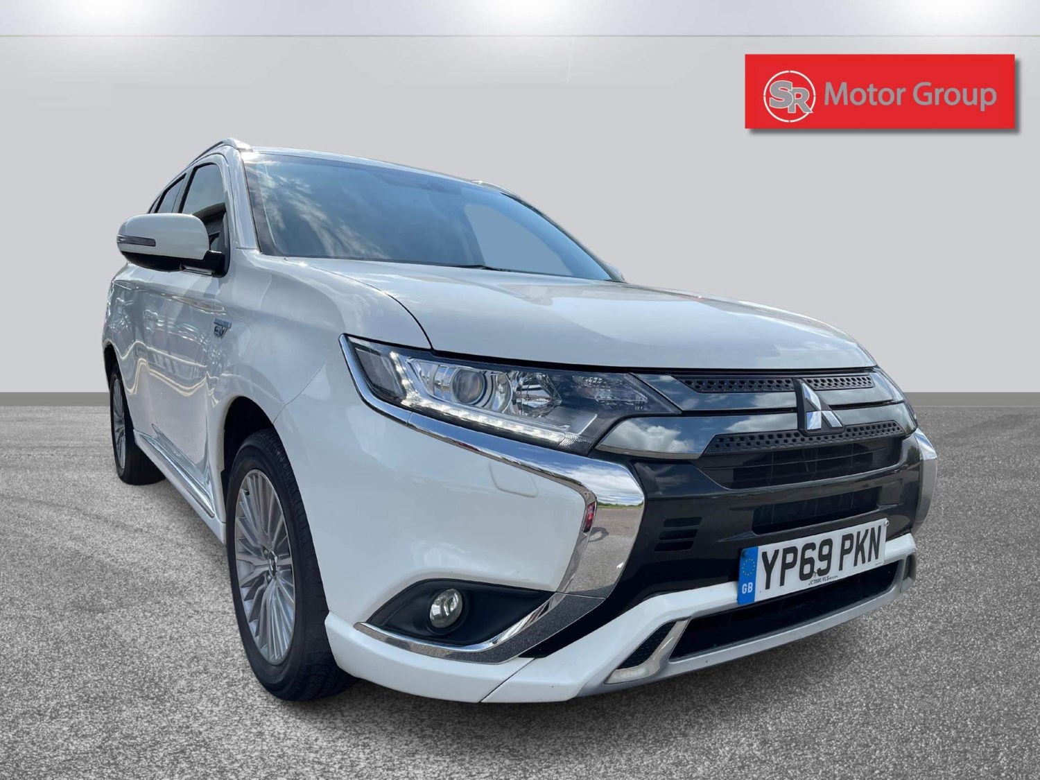 Mitsubishi Outlander Listing Image