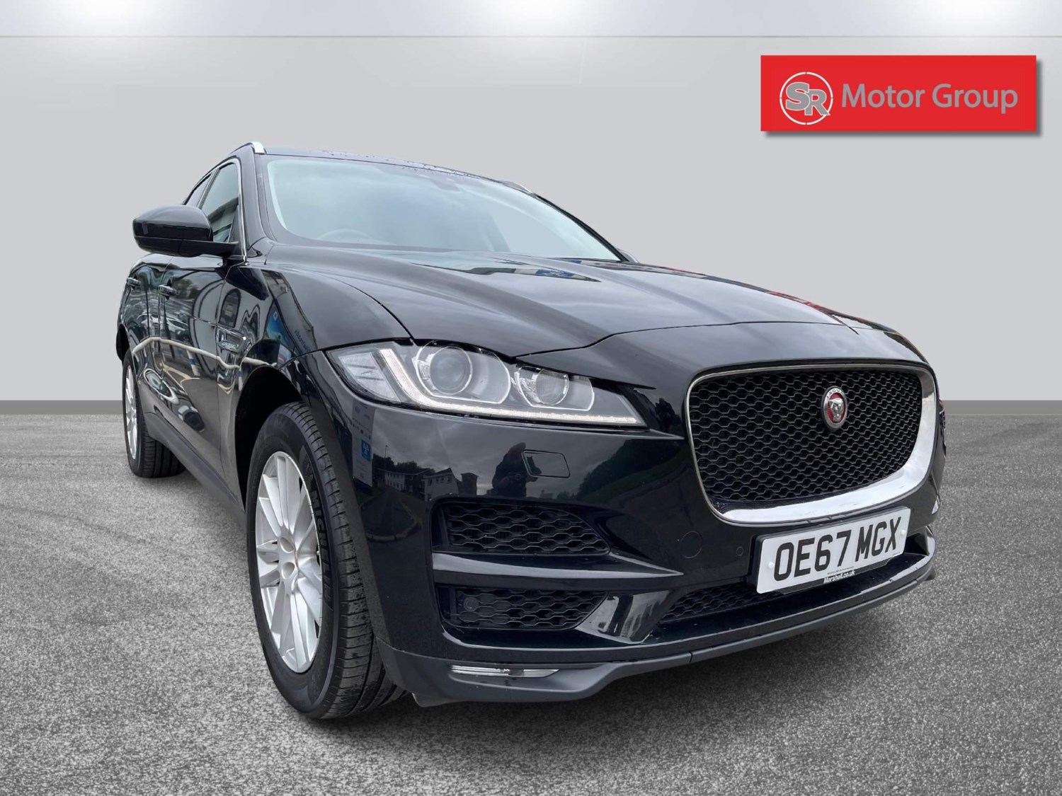 Jaguar F-PACE Listing Image