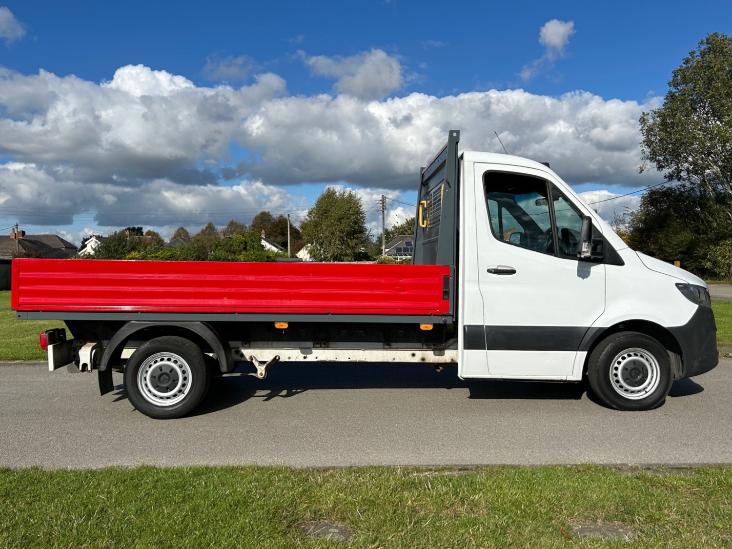 Mercedes-Benz Sprinter Listing Image