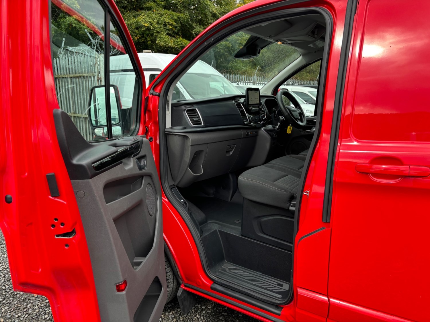 Ford Transit Custom Listing Image