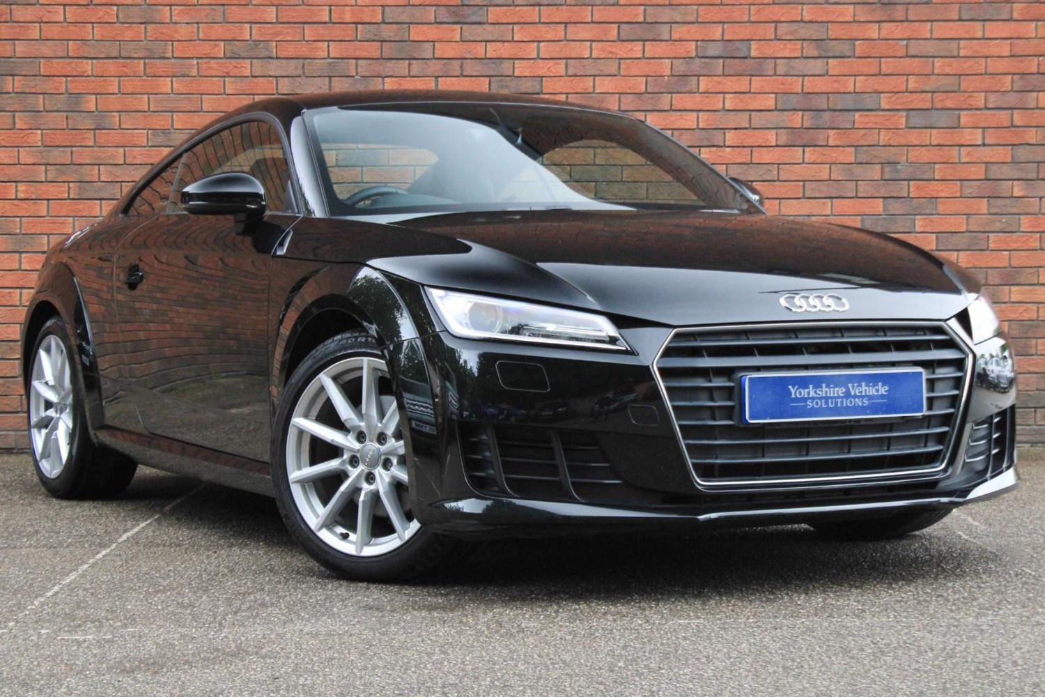 Audi TT Listing Image