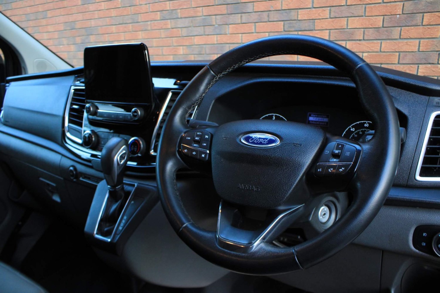 Ford Transit Custom Listing Image