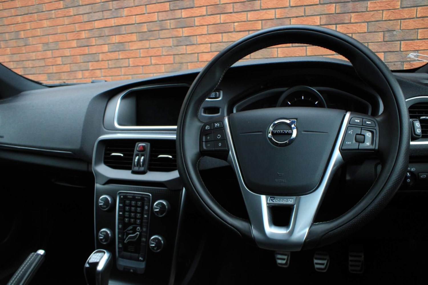 Volvo V40 Listing Image