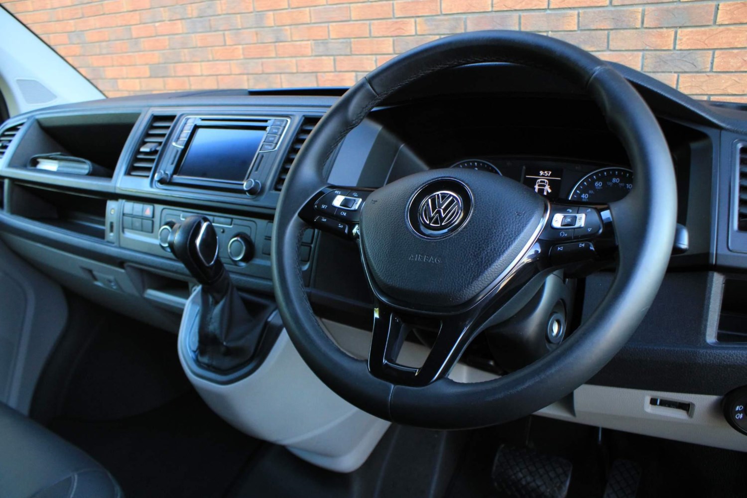 Volkswagen Transporter Listing Image