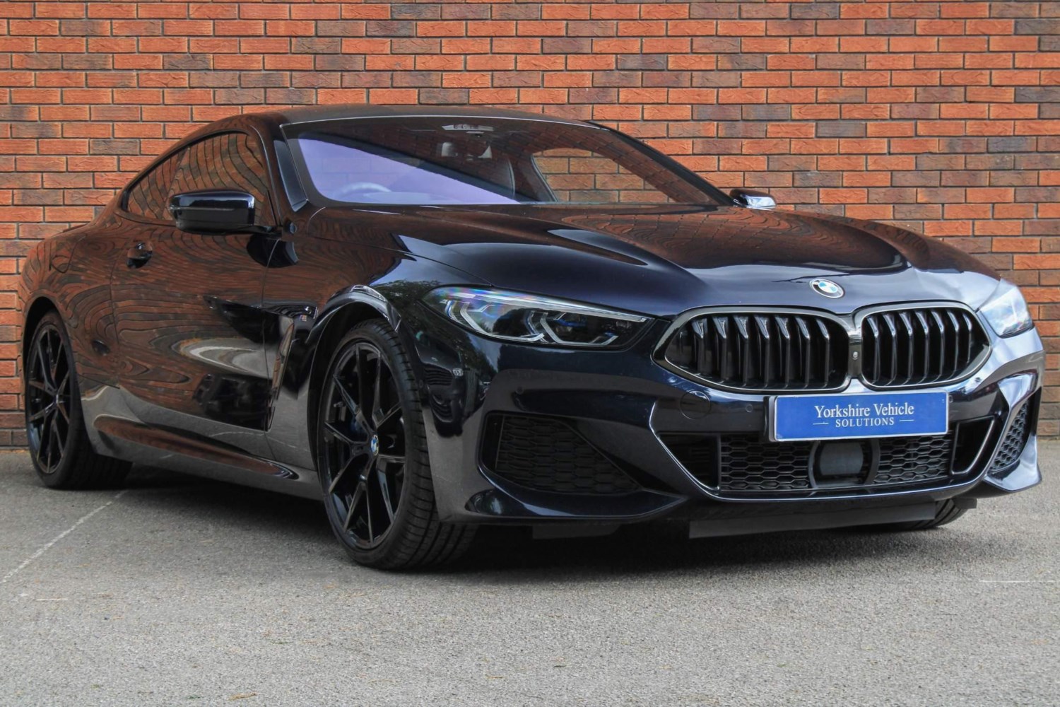 BMW 8 Series Listing Image