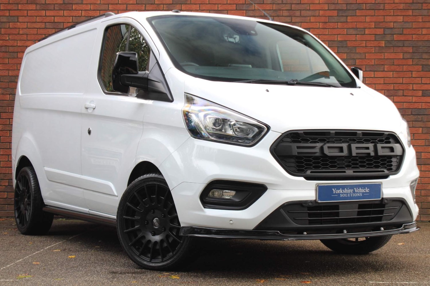 Ford Transit Custom Listing Image