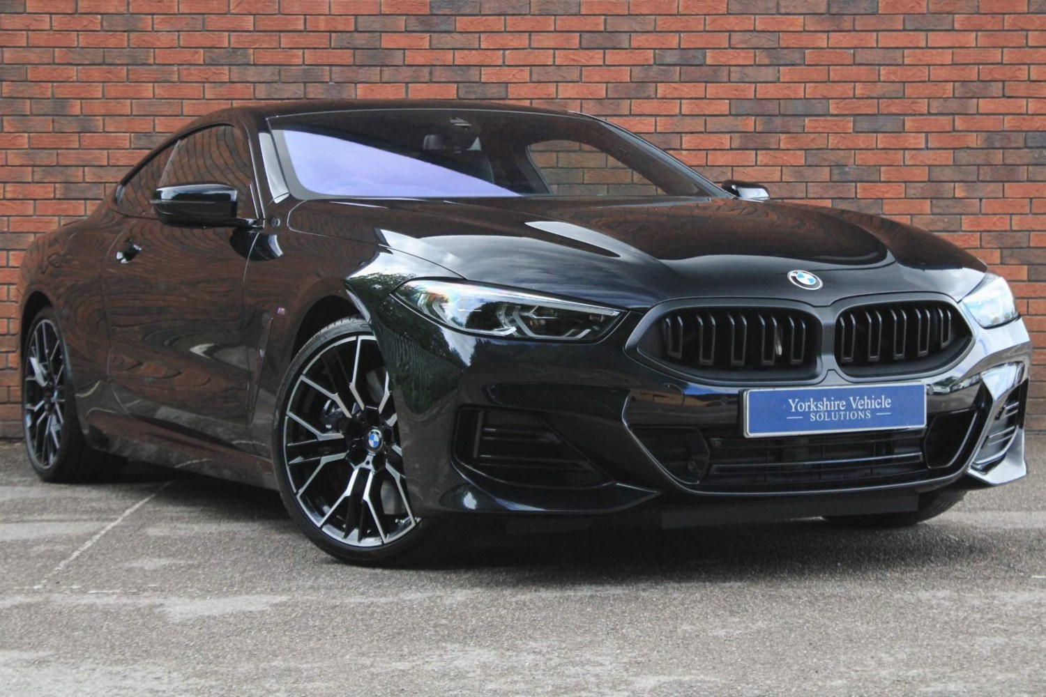 BMW 8 Series Listing Image