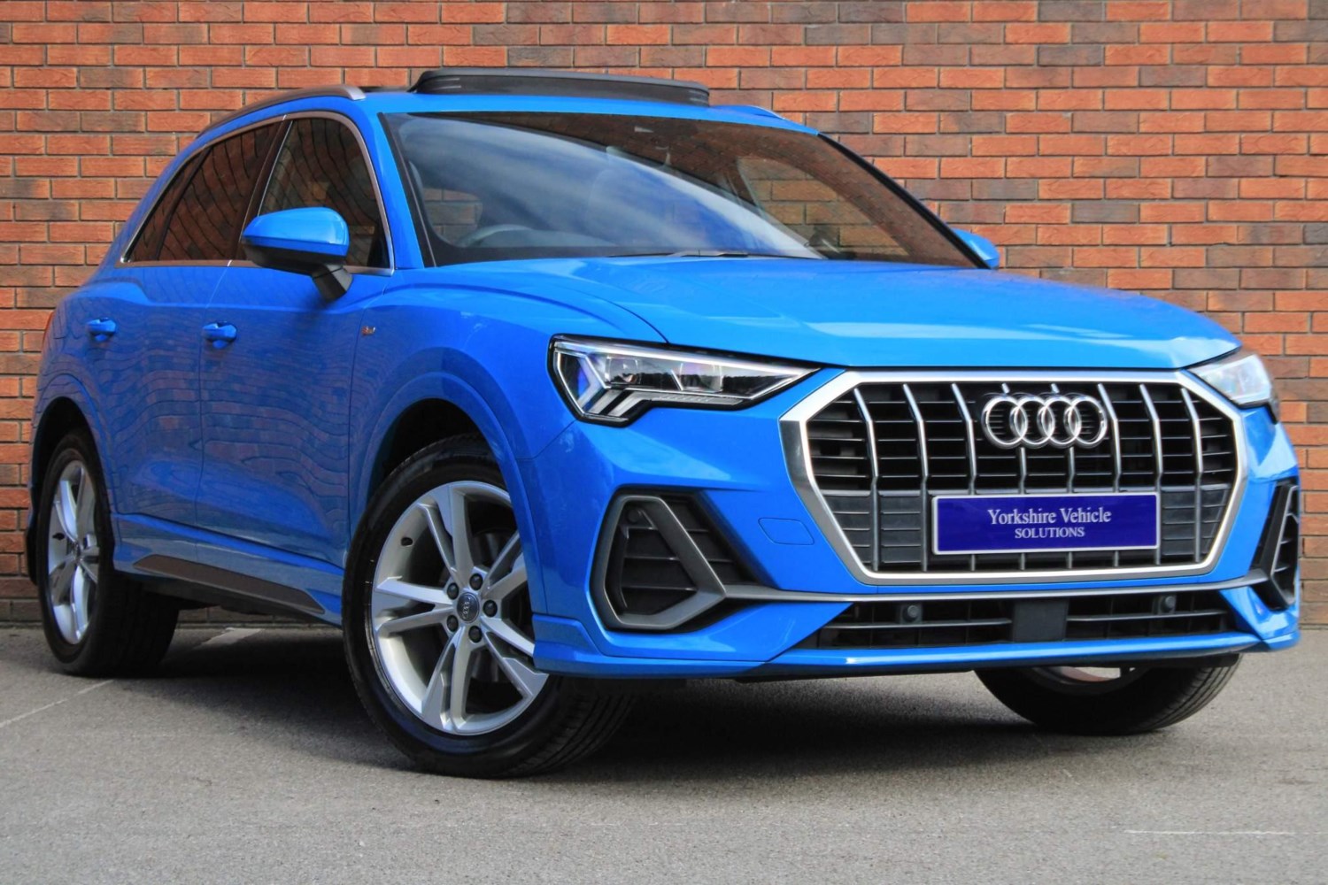 Audi Q3 Listing Image