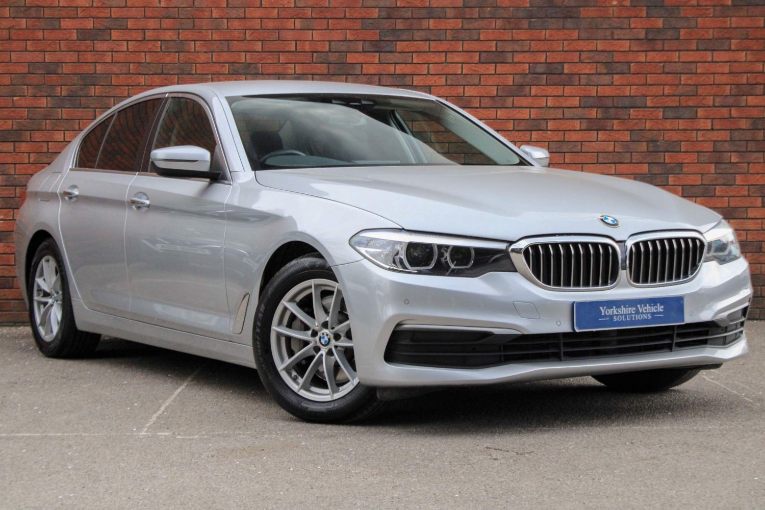 BMW 5 Series Listing Image