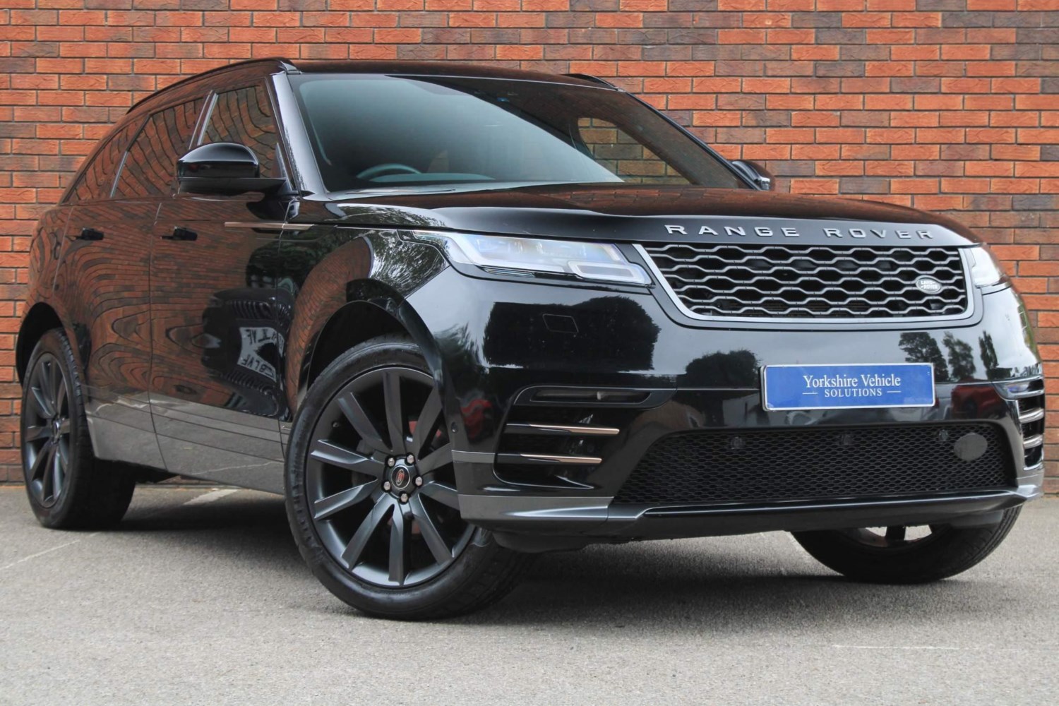 Land Rover Range Rover Velar Listing Image