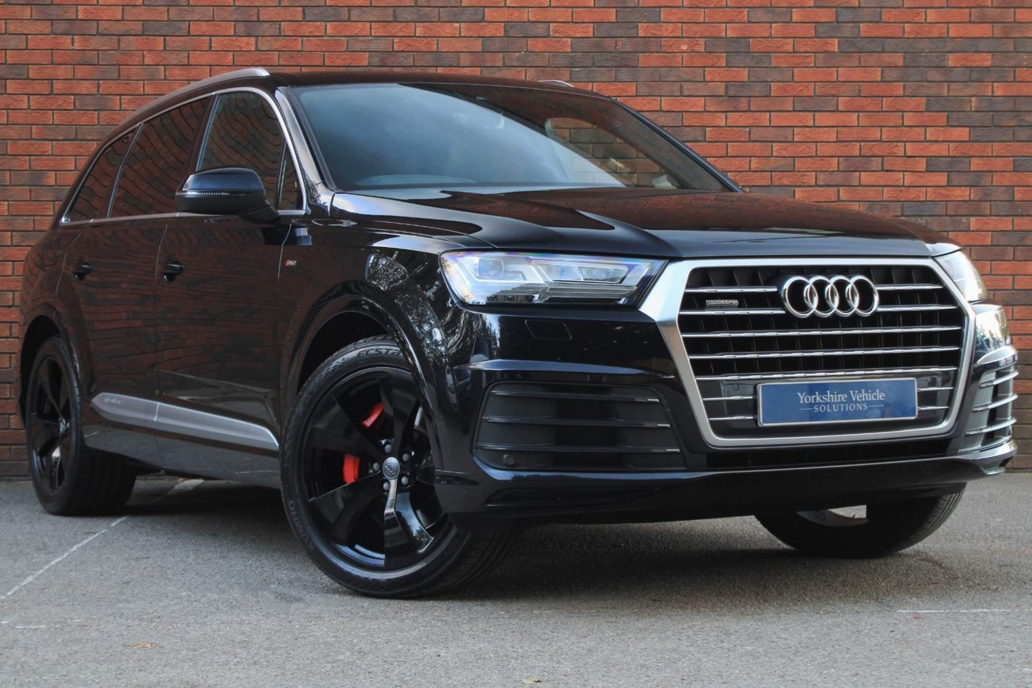 Audi Q7 Listing Image