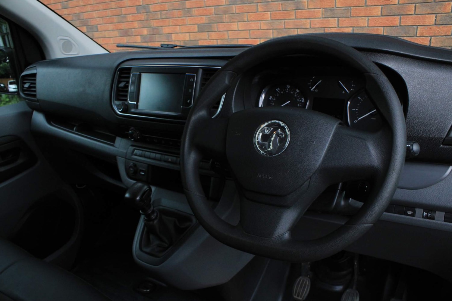 Vauxhall Vivaro Listing Image