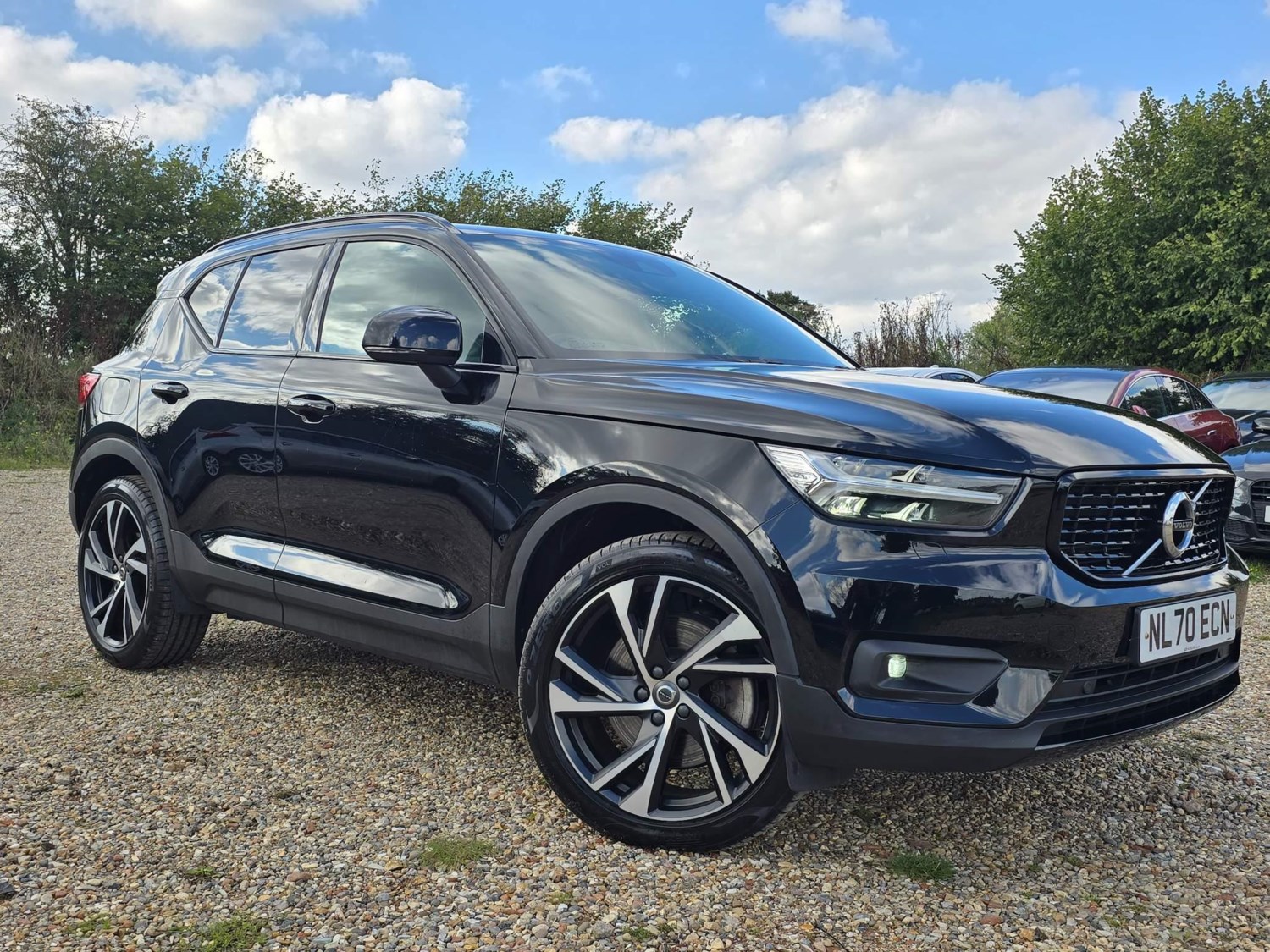 Volvo XC40 Listing Image