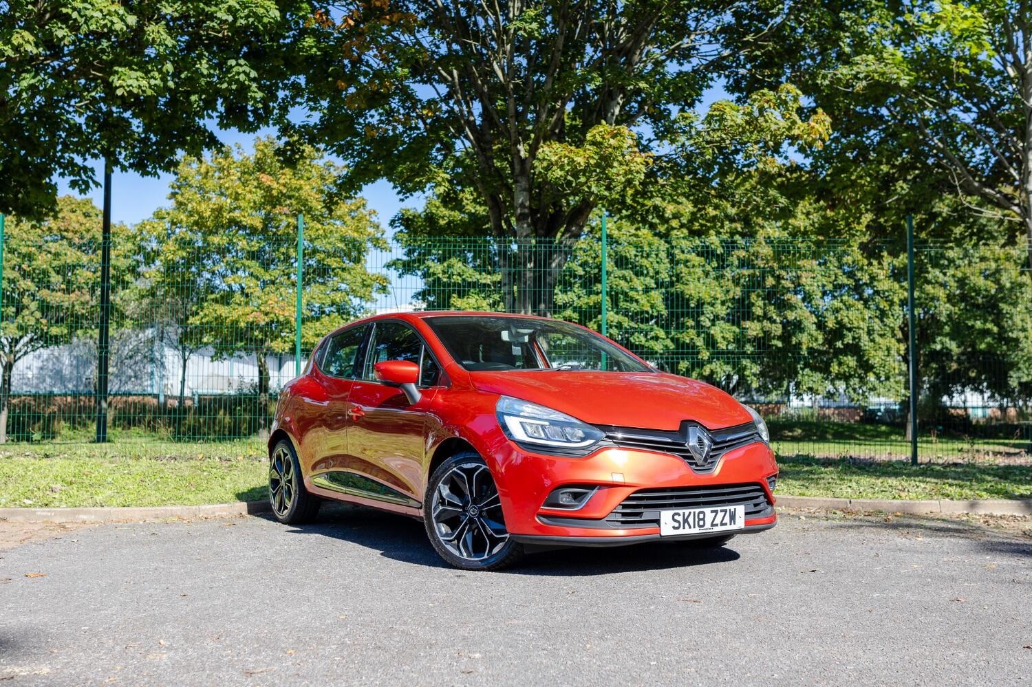 Renault Clio Listing Image