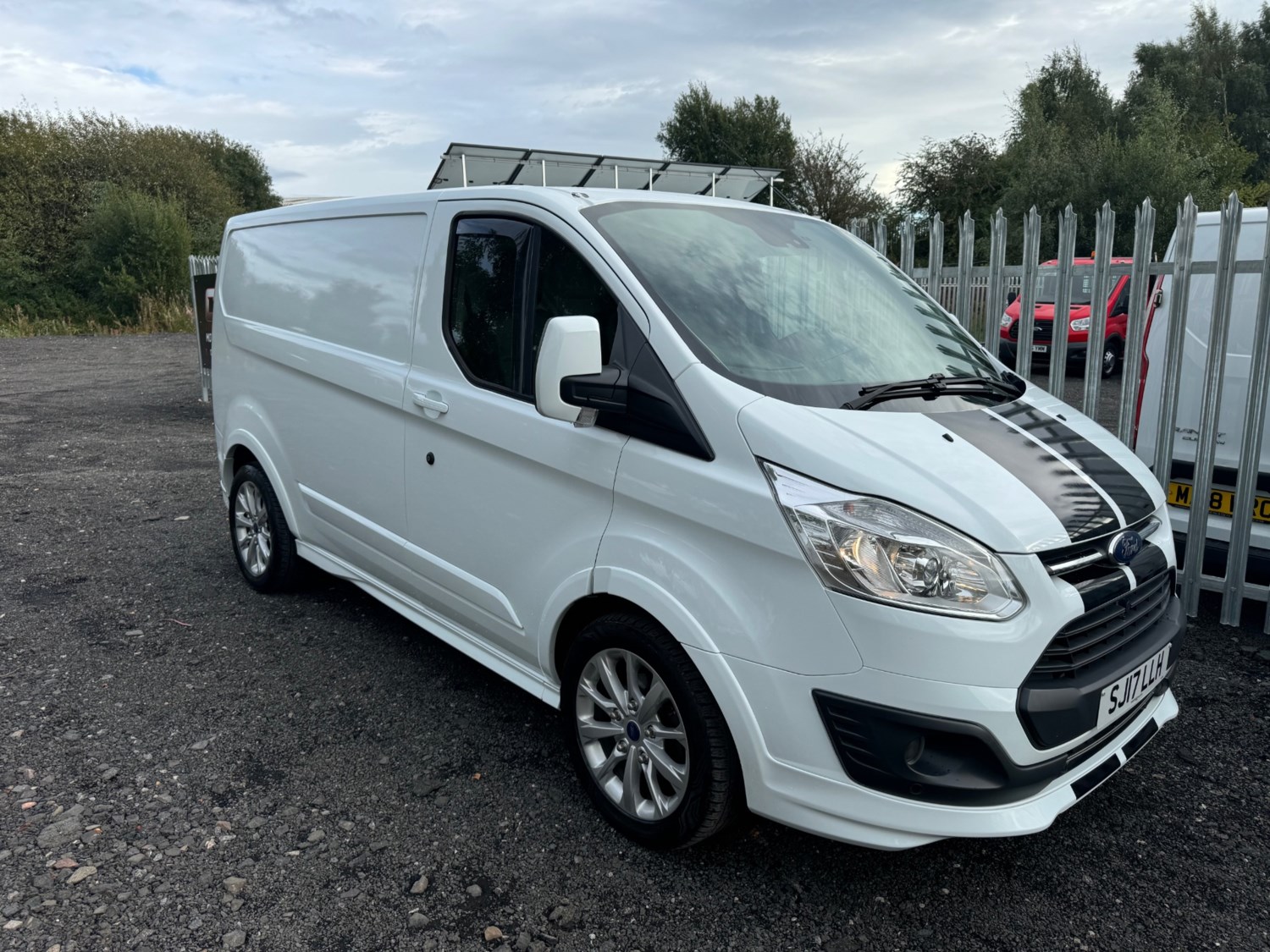 Ford Transit Custom Listing Image