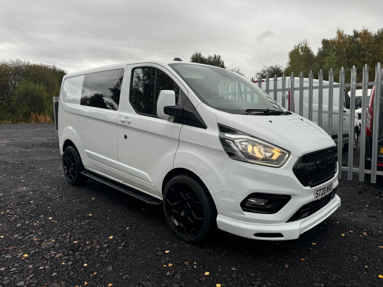 Ford Transit Custom Listing Image